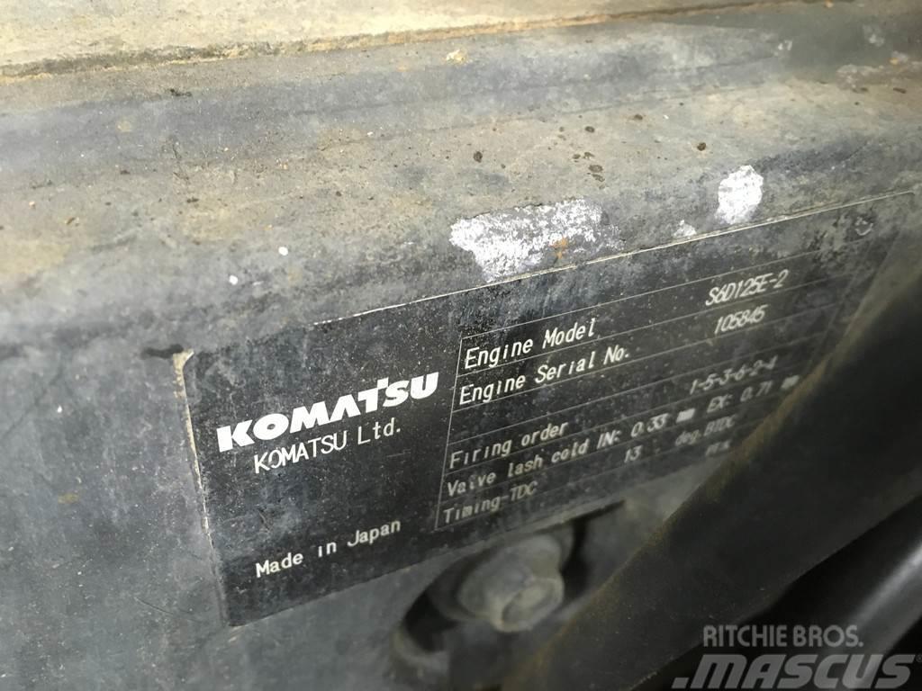 Komatsu S6D125E-2 FOR PARTS Motorer