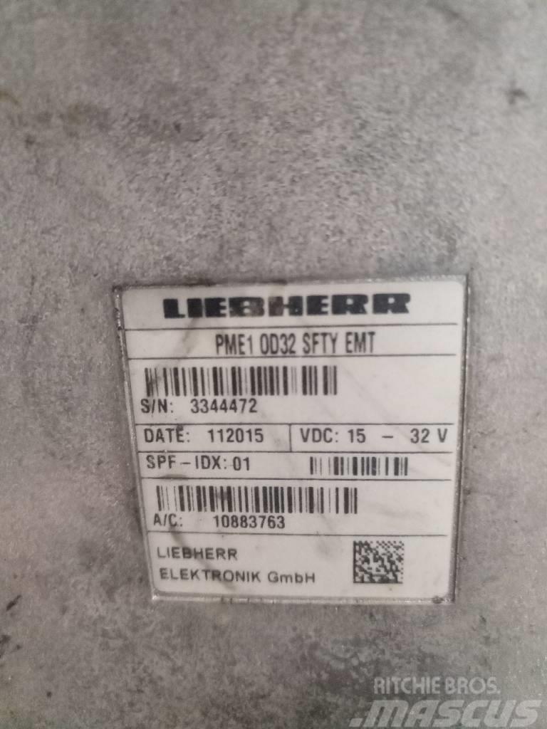 Liebherr R 916 LC Lys - Elektronikk