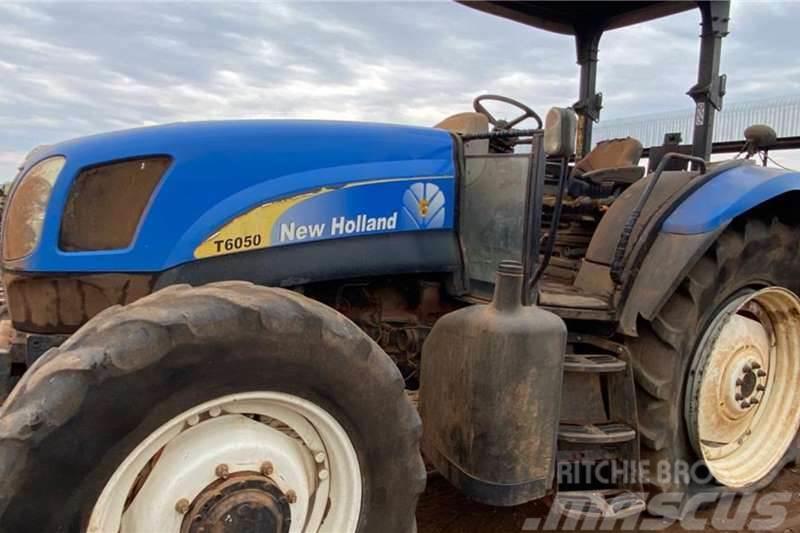 New Holland NH 6050 Stripping For Spares Traktorer