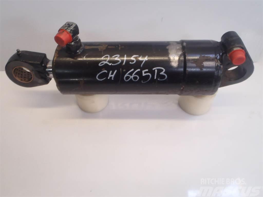 Challenger MT665B Lift Cylinder Hydraulikk