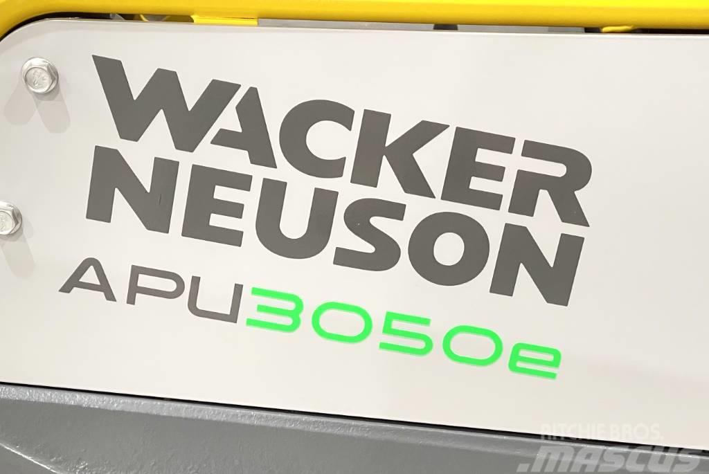 Wacker Neuson APU3050E Vibroplater