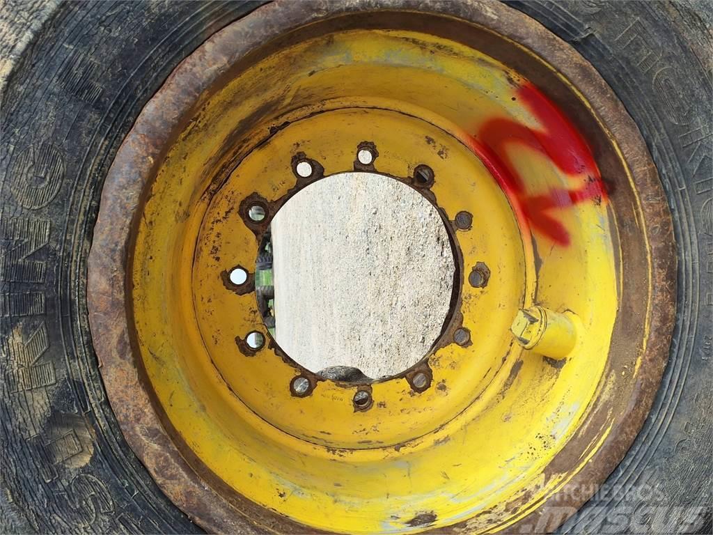 John Deere 1510 24x26,5 Dekk, hjul og felger