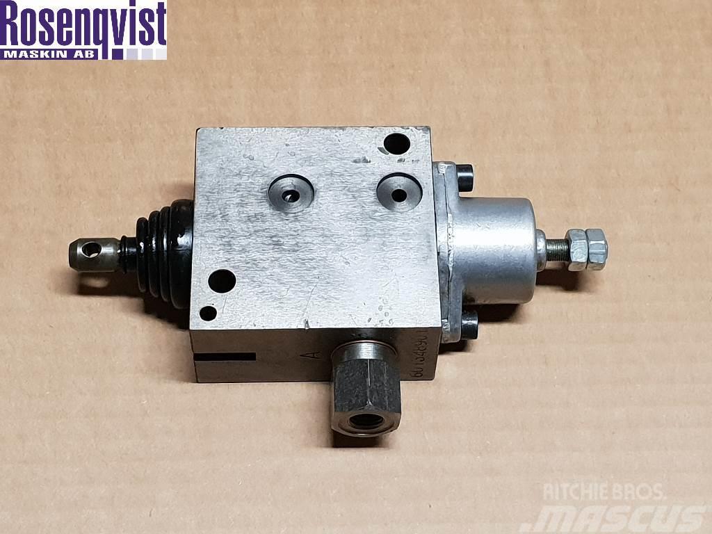 Deutz-Fahr Directional valve 06238187 06238186, 1111422990800 Hydraulikk