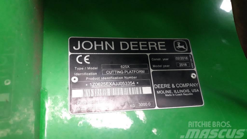 John Deere T 660 i Skurtreskere