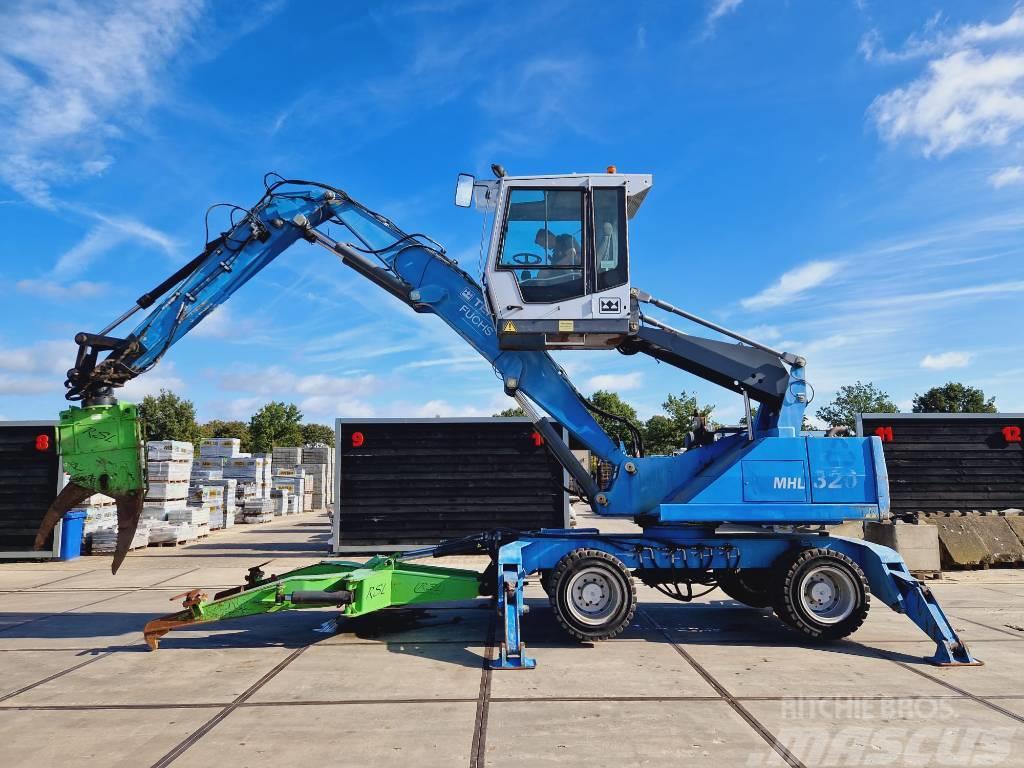 Fuchs MHL320 (Vehicle dismantler) Gravemaskiner for avfallshåndtering