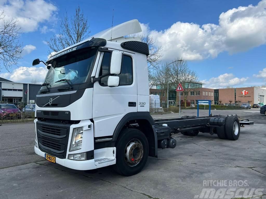 Volvo FM 330 4X2 EURO 6 CHASSIS + DHOLLANDIA Chassis