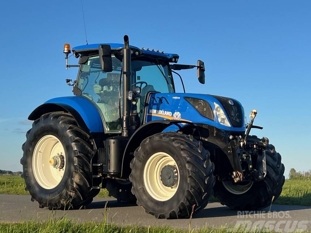 New Holland T7.245 autocommand Traktorer