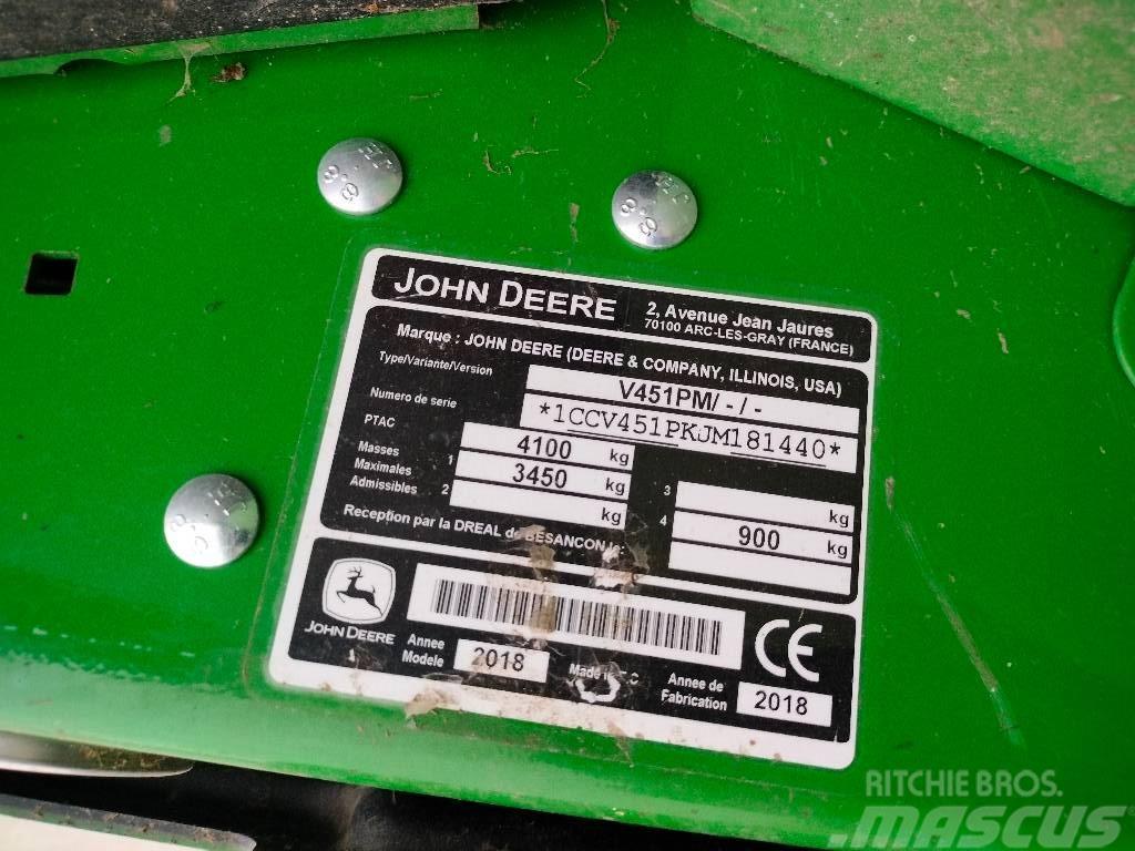 John Deere V451M Rundballepresser