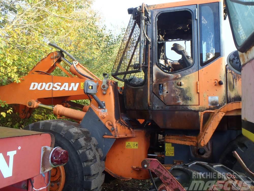Doosan Daewoo DL250 Traktorer