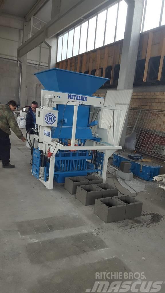 Metalika Concrete block making machine Sementstein maskiner