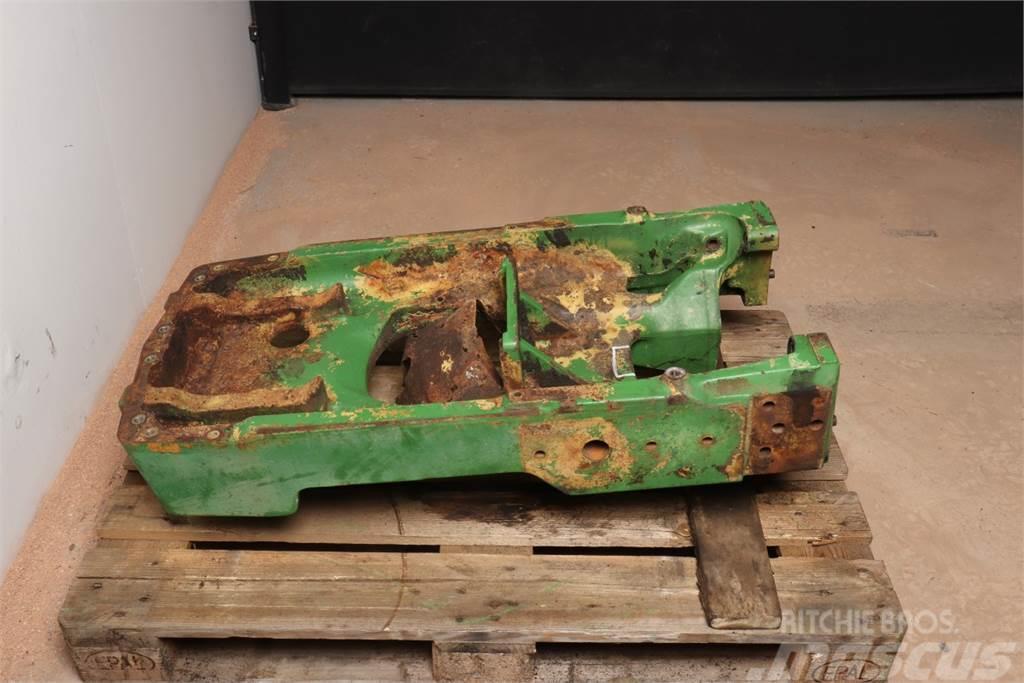 John Deere 3050 Front axle support Chassis og understell