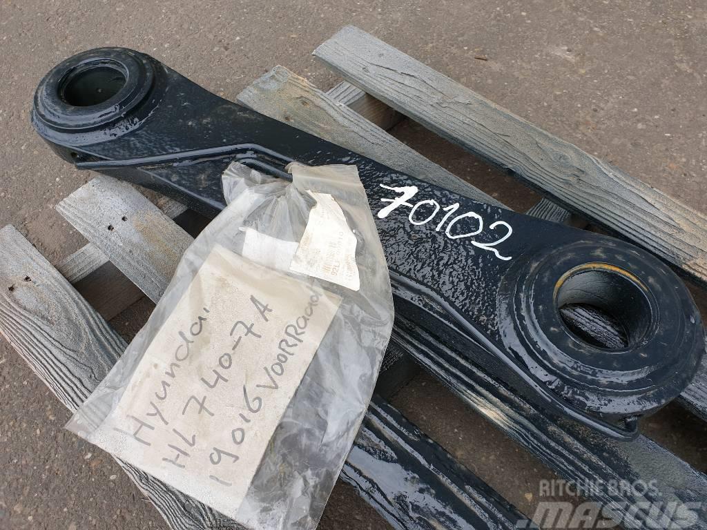Hyundai HL740-7A bucket linkage Chassis og understell