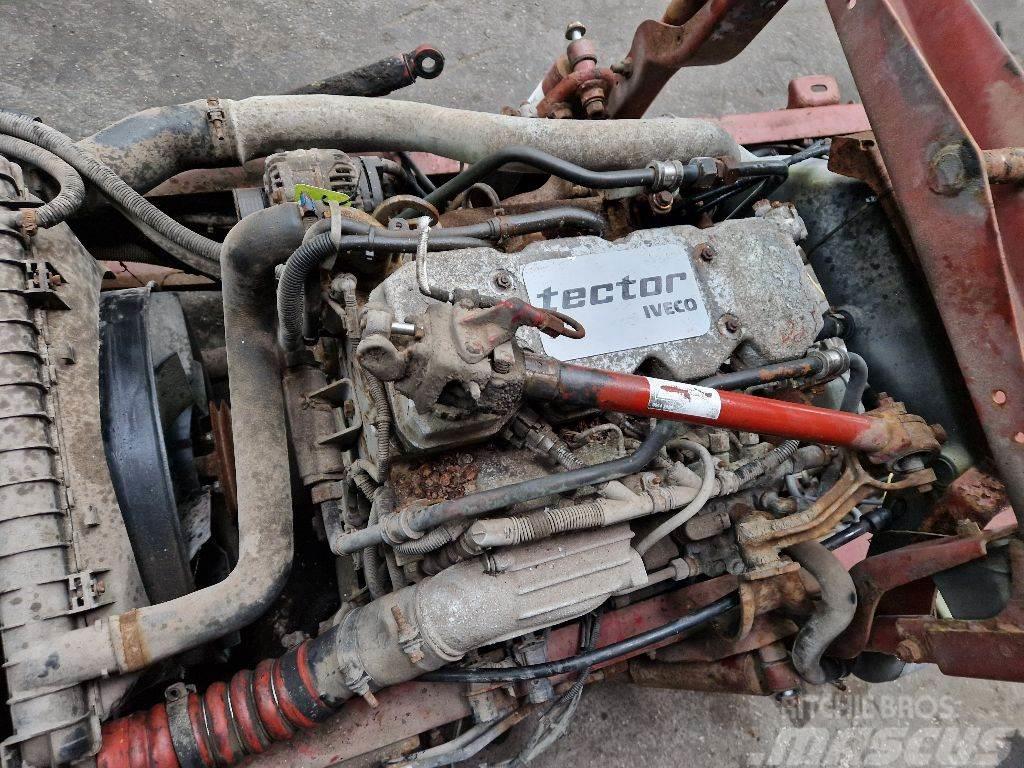 Iveco TECTOR F4AE0481C Motorer