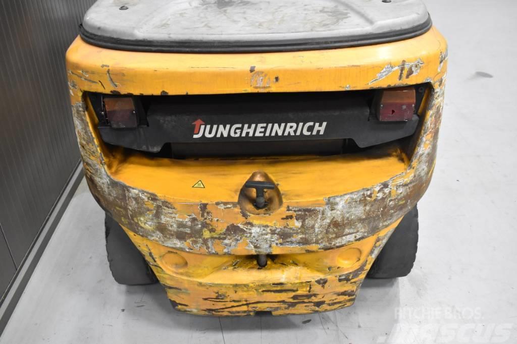 Jungheinrich DFG 425 Diesel Trucker