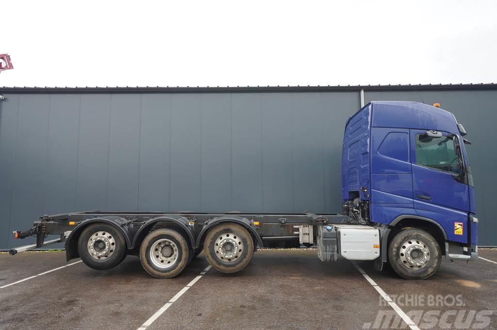 Volvo FH 420 8X2 ADR WITH RETARDER Chassis