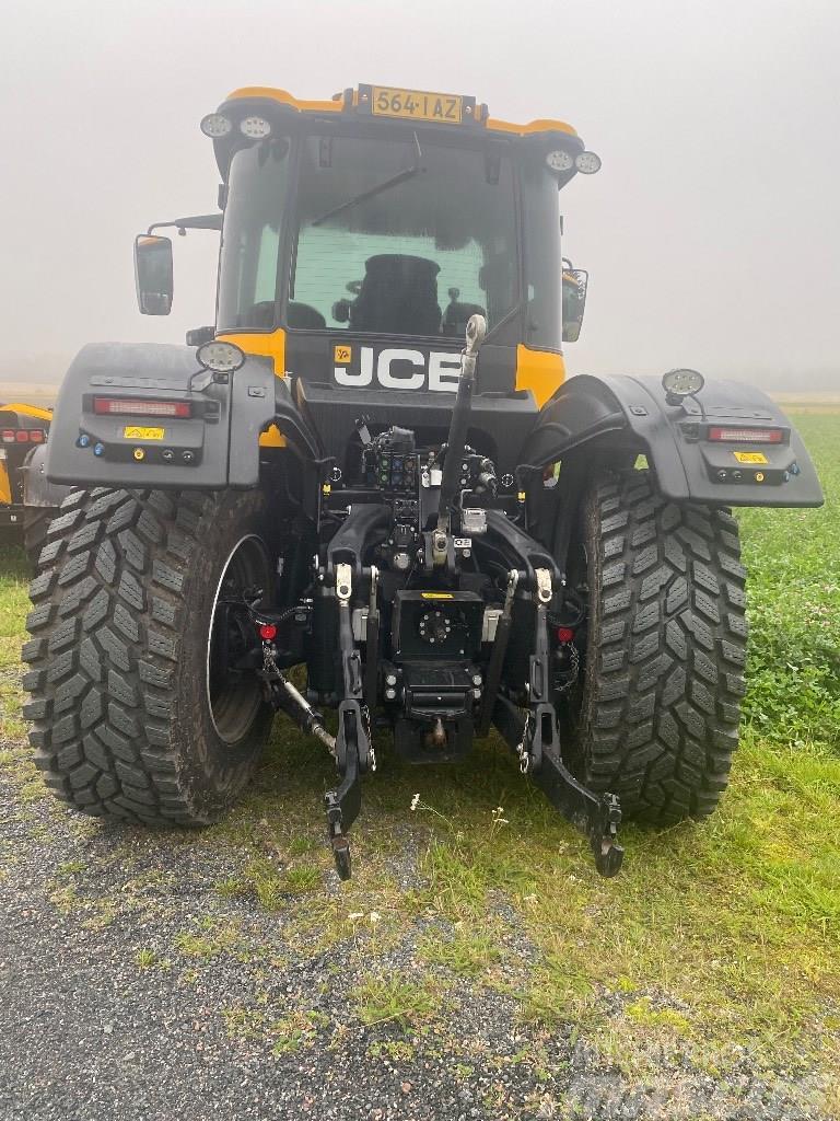 JCB Fastrac 4220 Traktorer