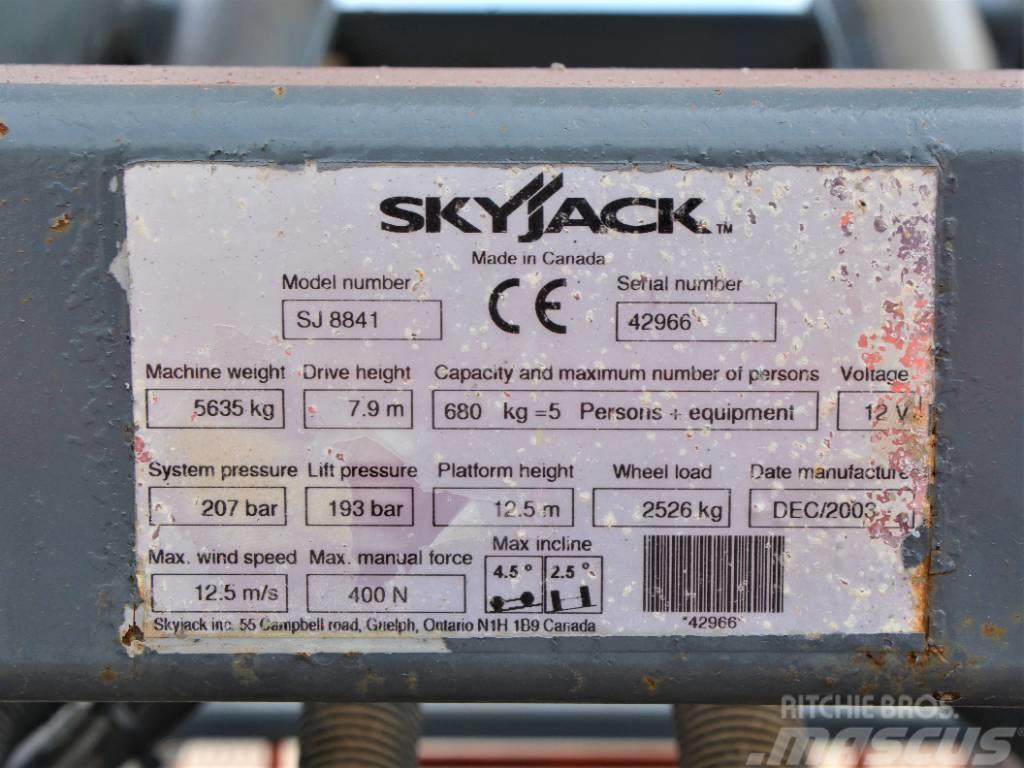 SkyJack SJ 8841 RT Sakselifter