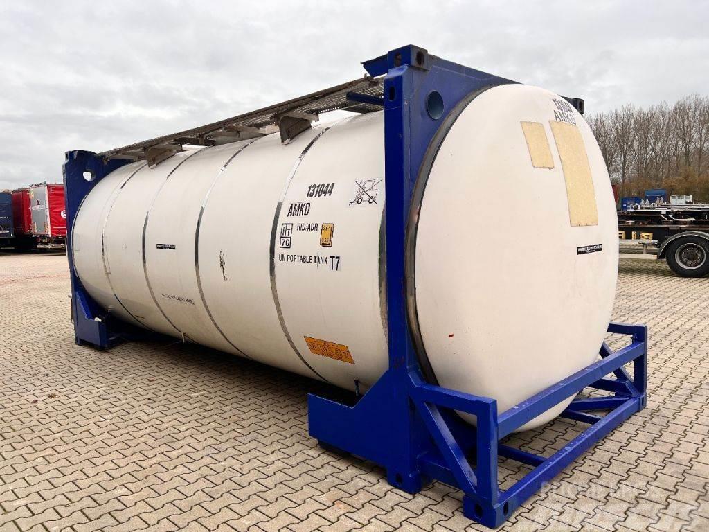  UBH, Universal Bulk Handling 31.142L, steam heatin Tank containere