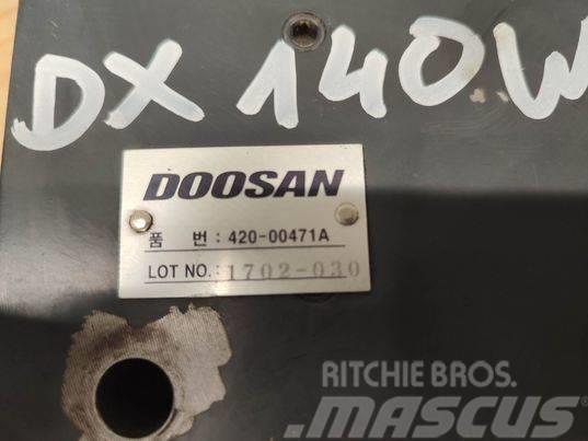 Doosan DX 140 W (1702-030) hydraulic block Hydraulikk