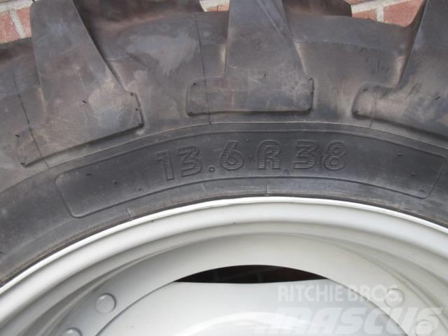 Michelin 13.6/38 Dekk, hjul og felger