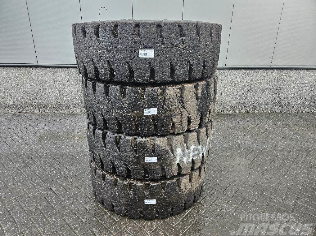 New Holland W110C-Barkley 17.5R25-Tire/Reifen/Band Dekk, hjul og felger