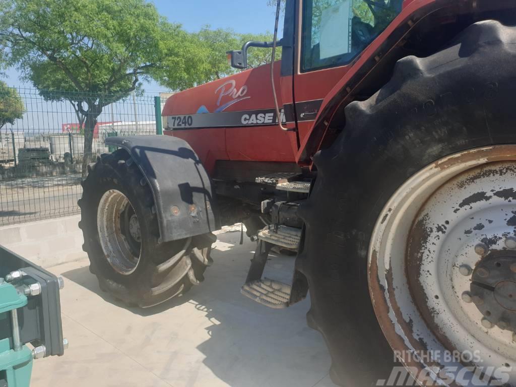 Case IH MAGNUM 7240 Traktorer