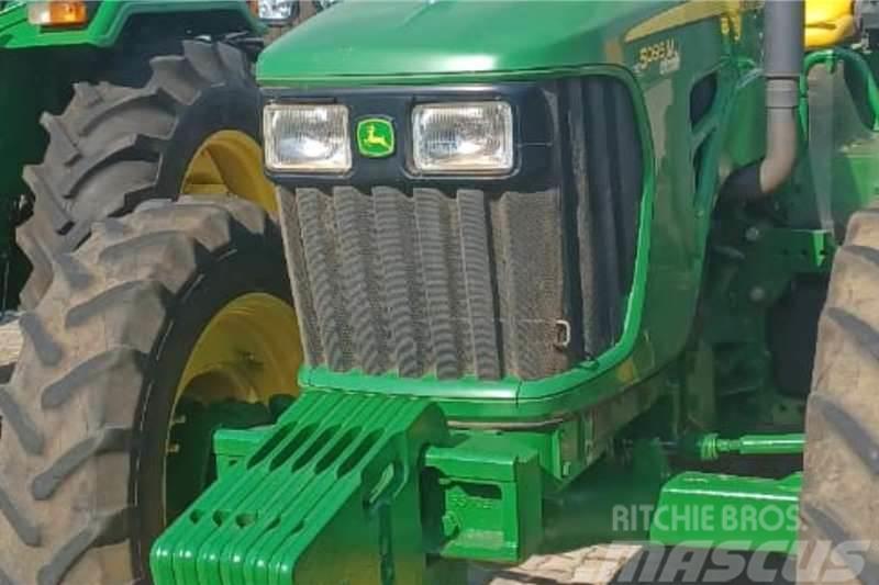 John Deere 5095M Traktorer