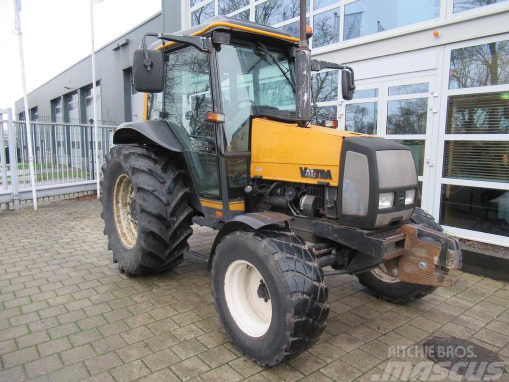 Valtra 700 4x2 Traktorer