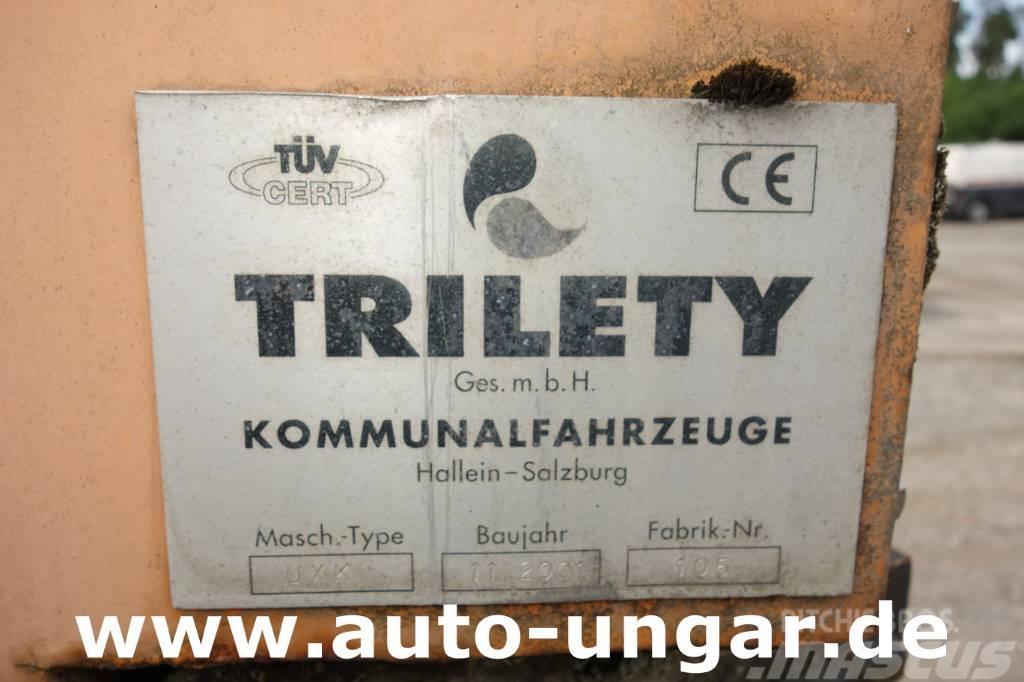 Multicar Trilety Kehraufbau für Multicar Bj. 2001 Kehraufsa Feiemaskiner
