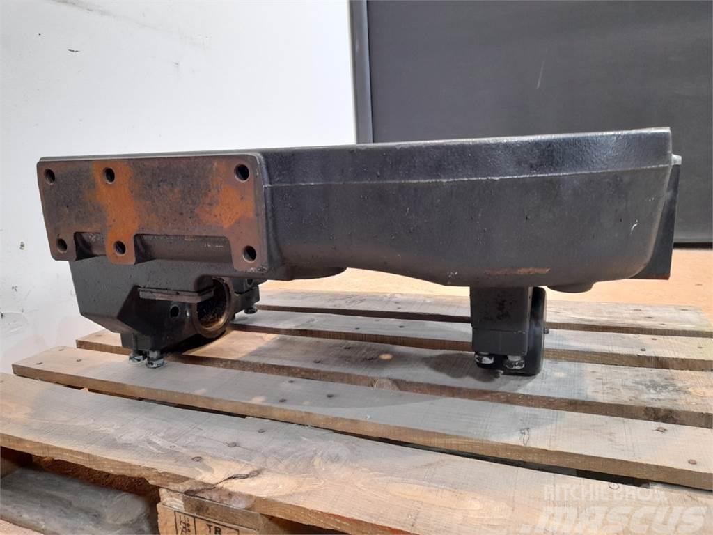 New Holland TM190 Front axle support Chassis og understell