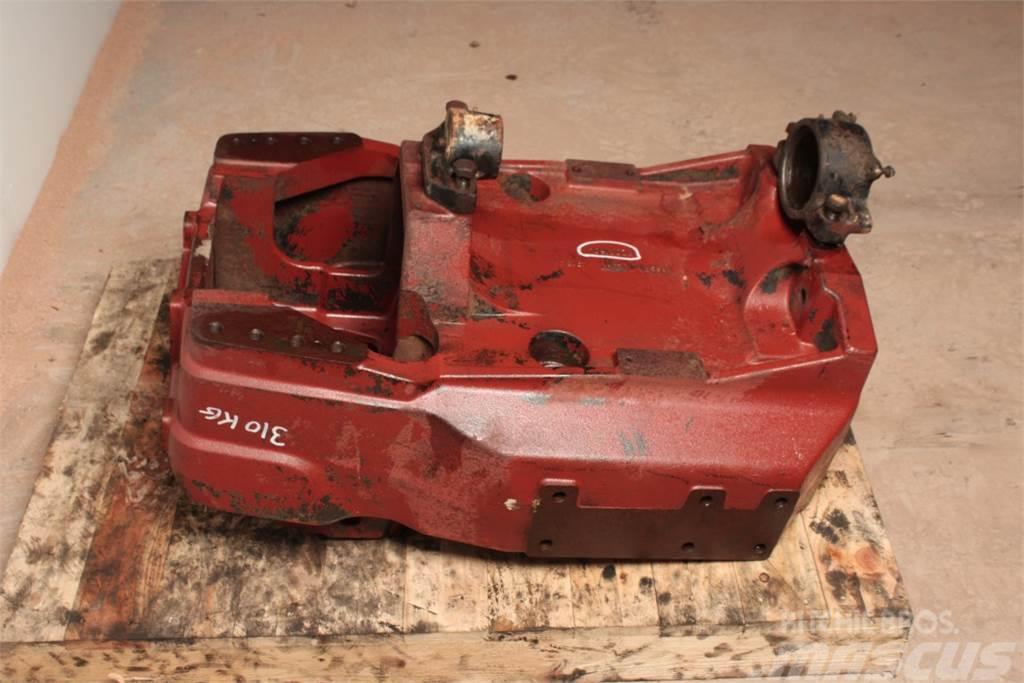 Case IH MXM130 Front axle support Chassis og understell