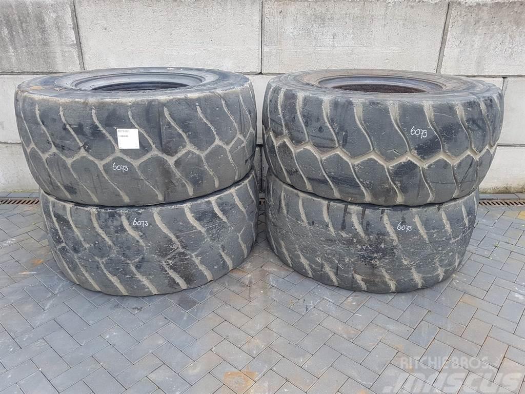 Triangle 23.5R25 - Tire/Reifen/Band Dekk, hjul og felger