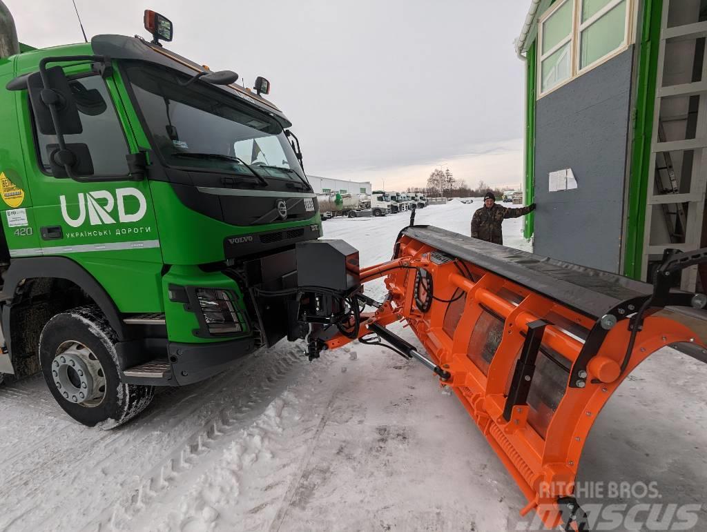  STAINMANN Отвал снегоуборочный поворотный OKB-4000 Tråkkemaskiner
