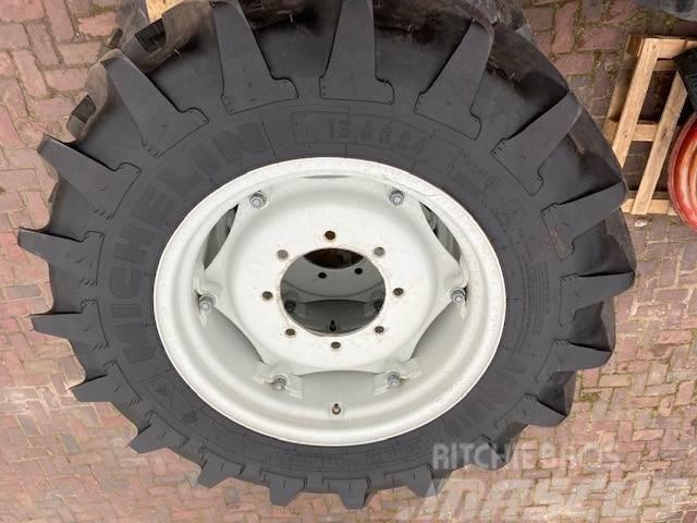 Michelin 13,6 R24 verstelbare velg (nieuw) Dekk, hjul og felger