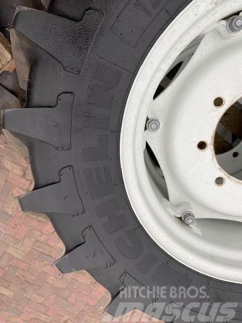 Michelin 13,6 R24 verstelbare velg (nieuw) Dekk, hjul og felger