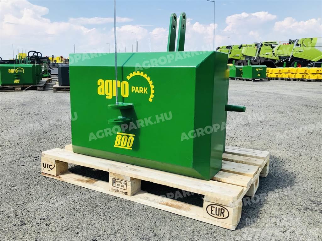  800 kg front hitch weight, in green color Front lodd