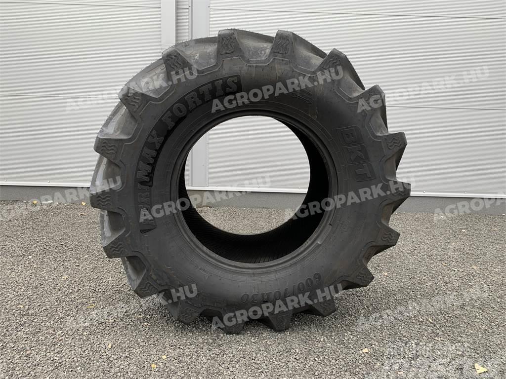 BKT tire in size 600/70R30 Dekk, hjul og felger