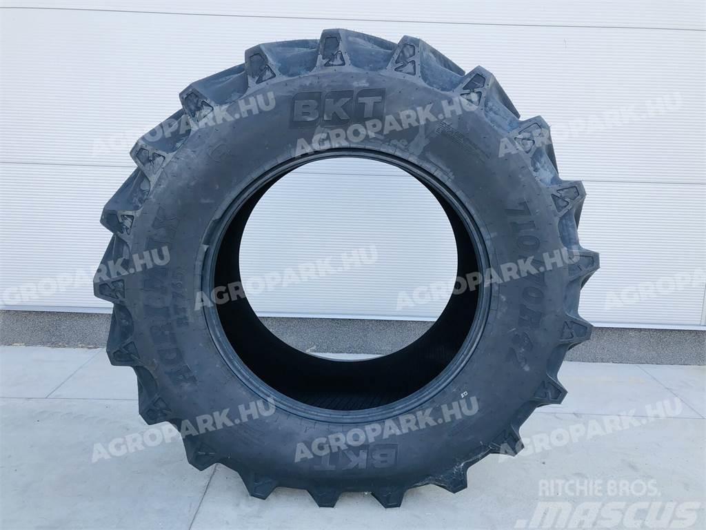 BKT tire in size 710/70R42 Dekk, hjul og felger