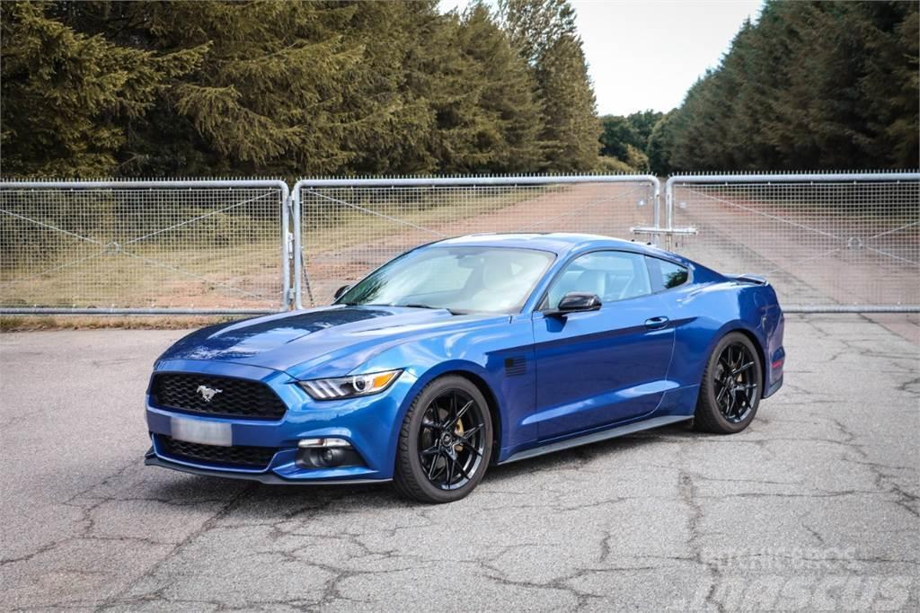 Ford Mustang 2.3L Ecoboost automatgear - 2017 - 52.000  Annet