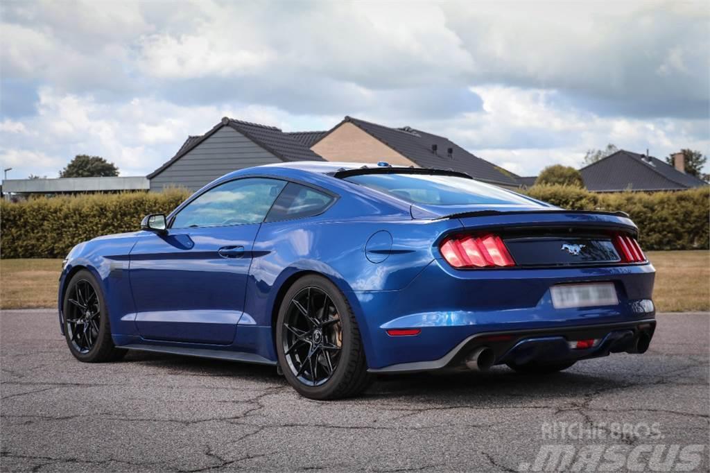 Ford Mustang 2.3L Ecoboost automatgear - 2017 - 52.000  Annet