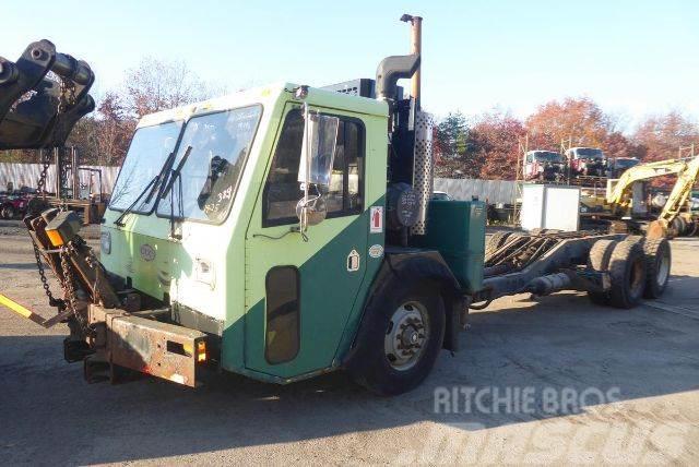  Crane Carrier EX09109EUR Chassis