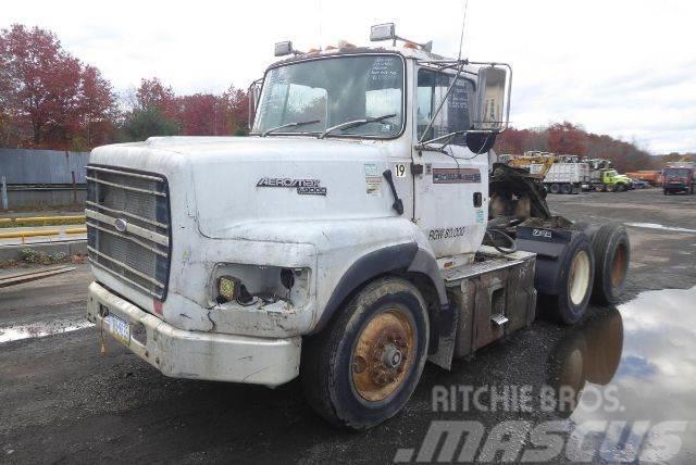 Ford L9000 Chassis