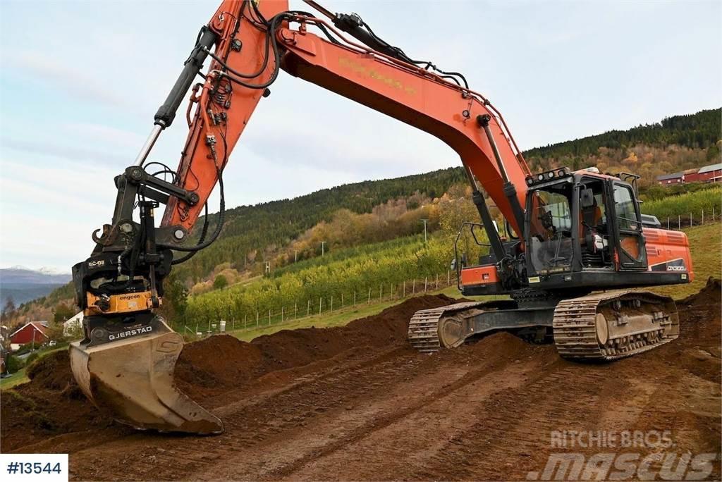 Doosan 300 DX LC-5 with lots of equipment. Taken out in 2 Beltegraver