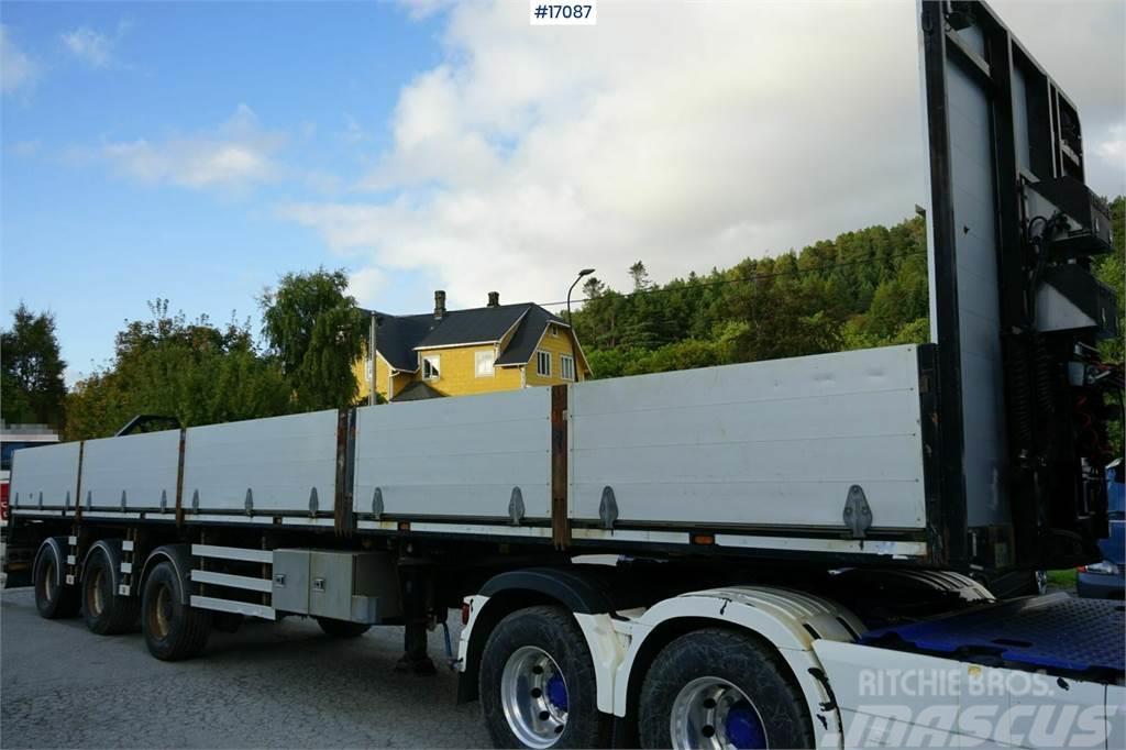 HRD Rettsemi with Tridec steering and 7,5 m extension. Andre semitrailere