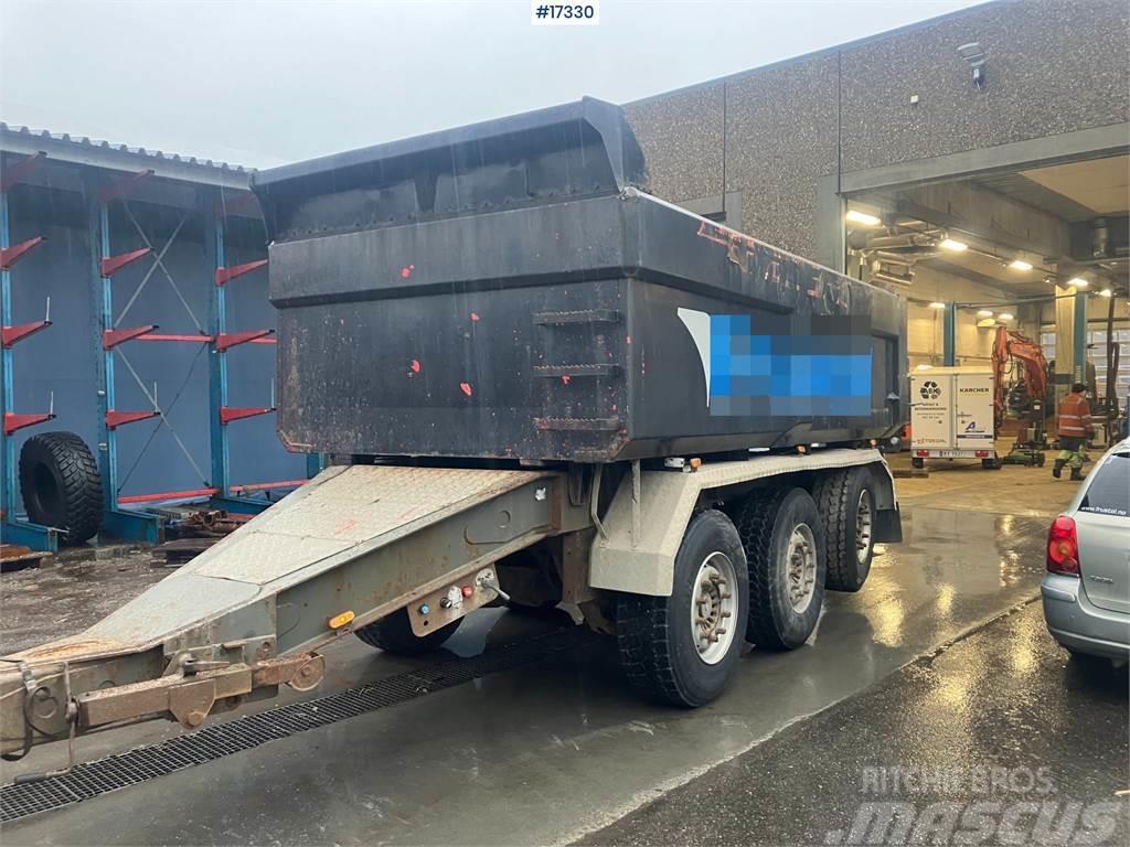 Istrail 3 Axle Dump Truck rep. object Andre hengere