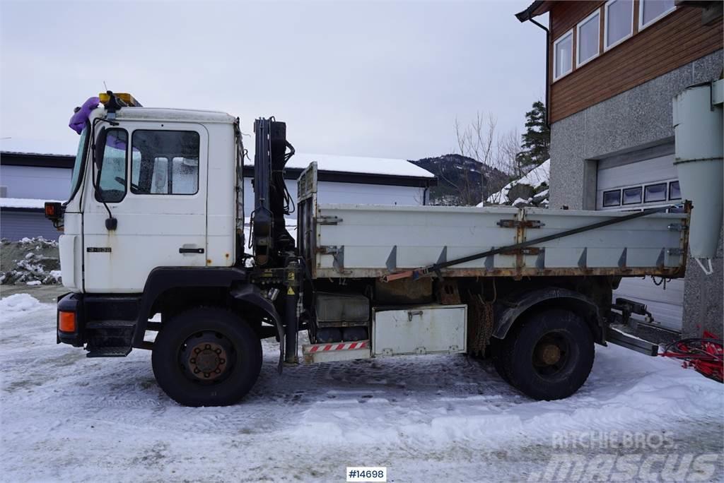 MAN 13.232 FA 4x4 crane truck w/ HIAB 5 T/M & tipper Kranbil