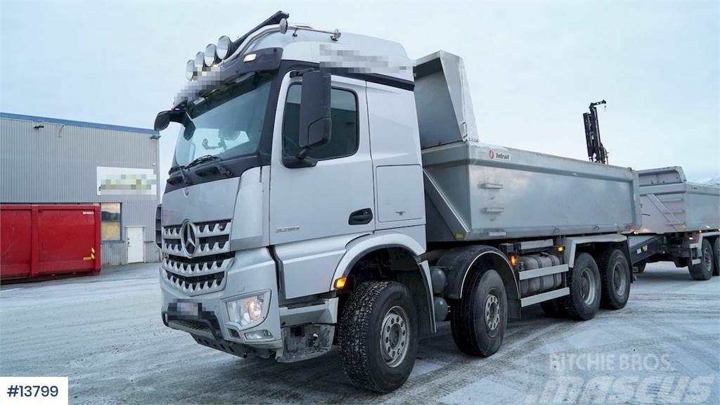 Mercedes-Benz Arocs 3258 8x4 snow rigged tipper truck w/ 2019 Is Tippbil
