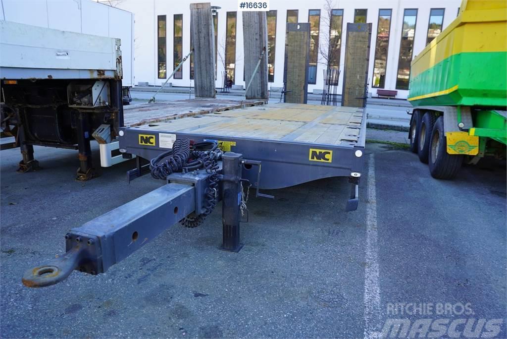 NC 3 axle machine trailer that is little used Andre hengere