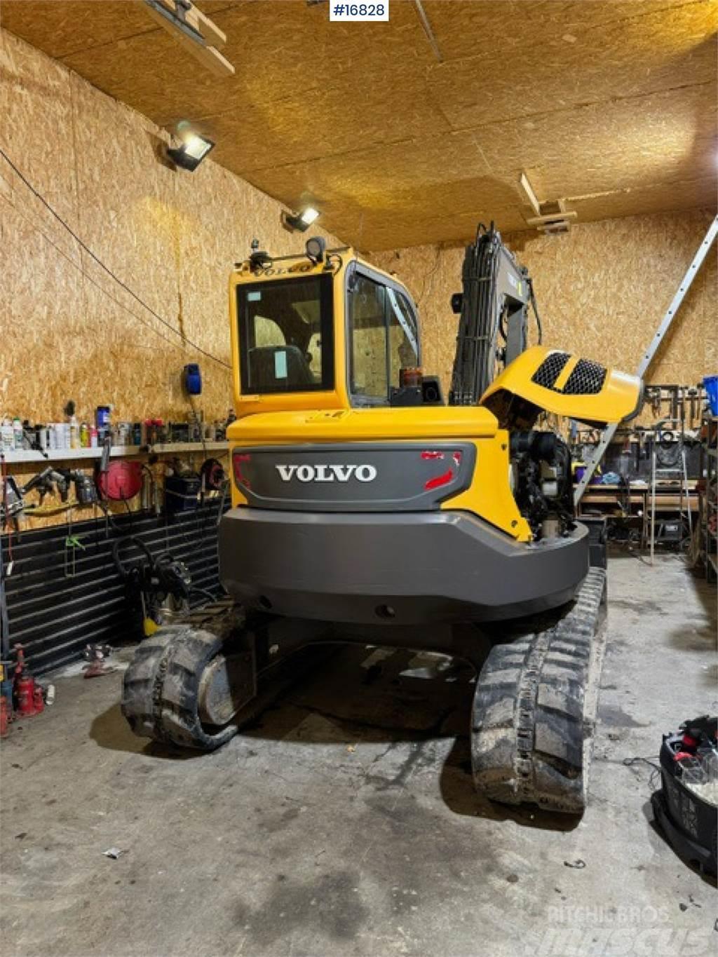 Volvo ECR88D Tracked excavator w/ bucket and tilt Beltegraver