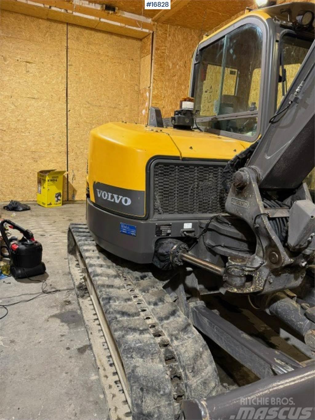 Volvo ECR88D Tracked excavator w/ bucket and tilt Beltegraver